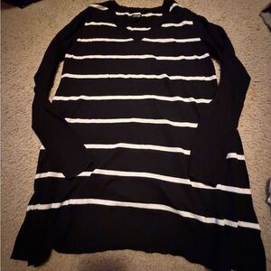 Ladies Apt 9 layered black and white striped sweater  Large